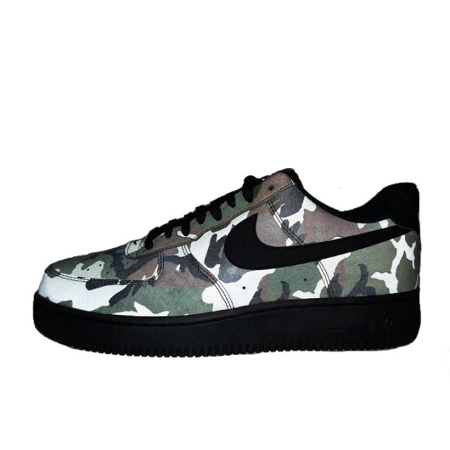 SEPATU SNEAKERS NIKE Air Force 1 '07 LV8