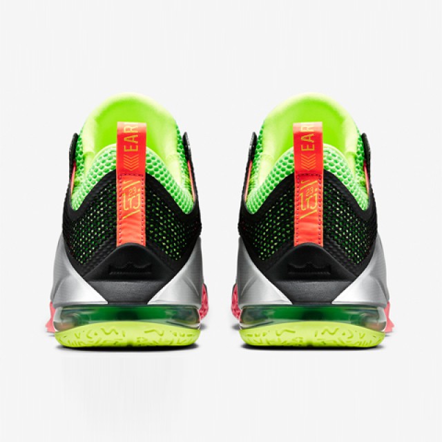 SEPATU BASKET NIKE Lebron XII Low
