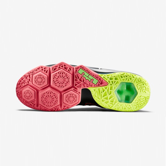SEPATU BASKET NIKE Lebron XII Low