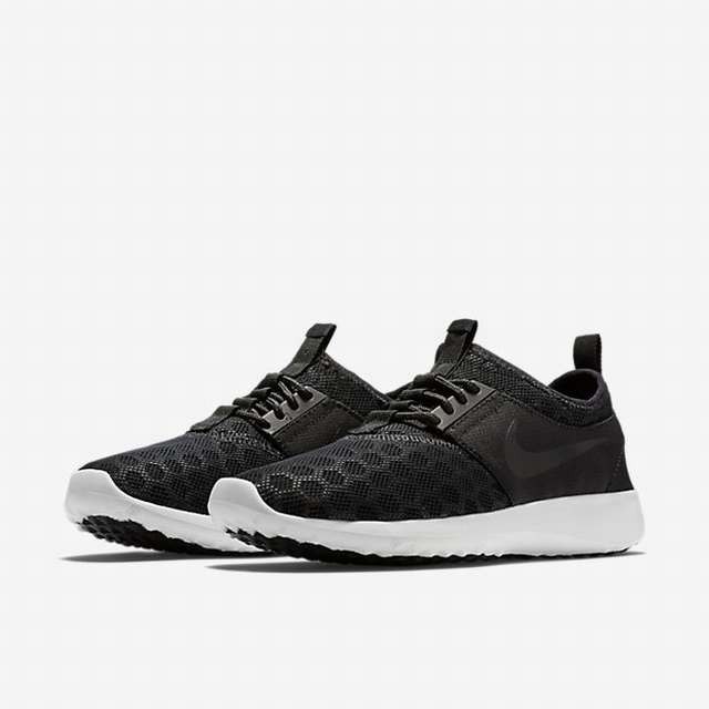 SEPATU SNEAKERS NIKE WMNS Juvenate