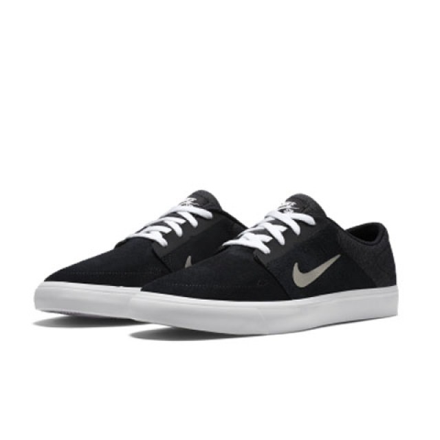 SEPATU SNEAKERS NIKE SB Portmore