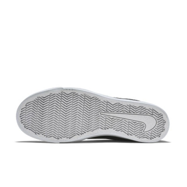 SEPATU SNEAKERS NIKE SB Portmore