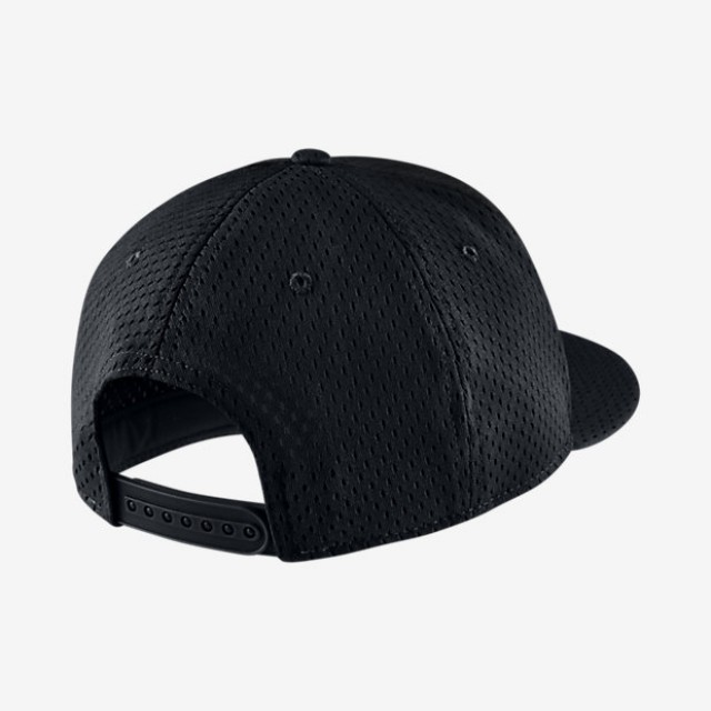 AKSESORIS SNEAKERS NIKE Air Pivot True Snapback