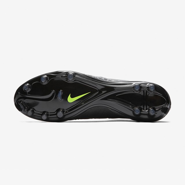 SEPATU FOOTBALL NIKE Hypervenom Phatal II DF FG