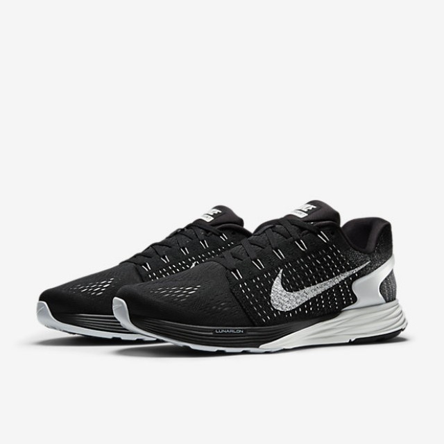 SEPATU LARI NIKE Lunarglide 7