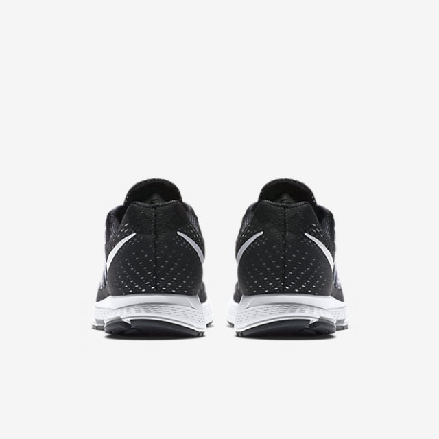 SEPATU LARI NIKE Wmns Air Zoom Pegasus 32