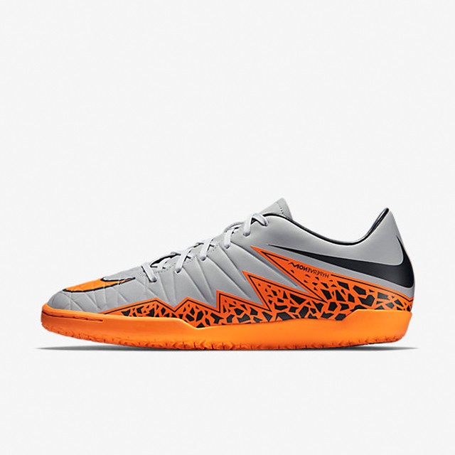SEPATU FOOTBALL NIKE Hypervenom Phelon II IC
