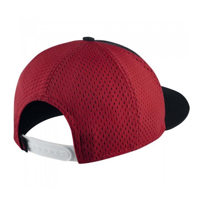 AKSESORIS BASKET NIKE Lebron Performance True Snapback