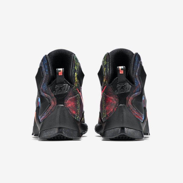 SEPATU BASKET NIKE Lebron 13