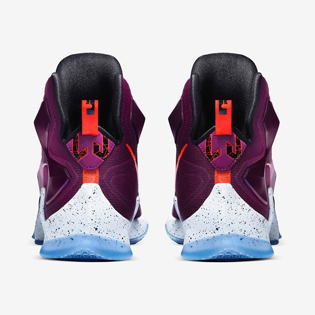 SEPATU BASKET NIKE Lebron 13 