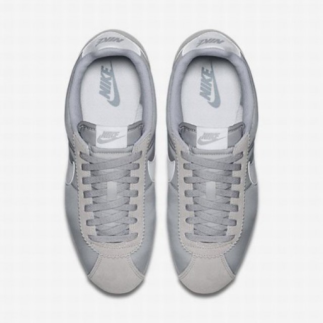 SEPATU SNEAKERS NIKE Classic Cortez Nylon