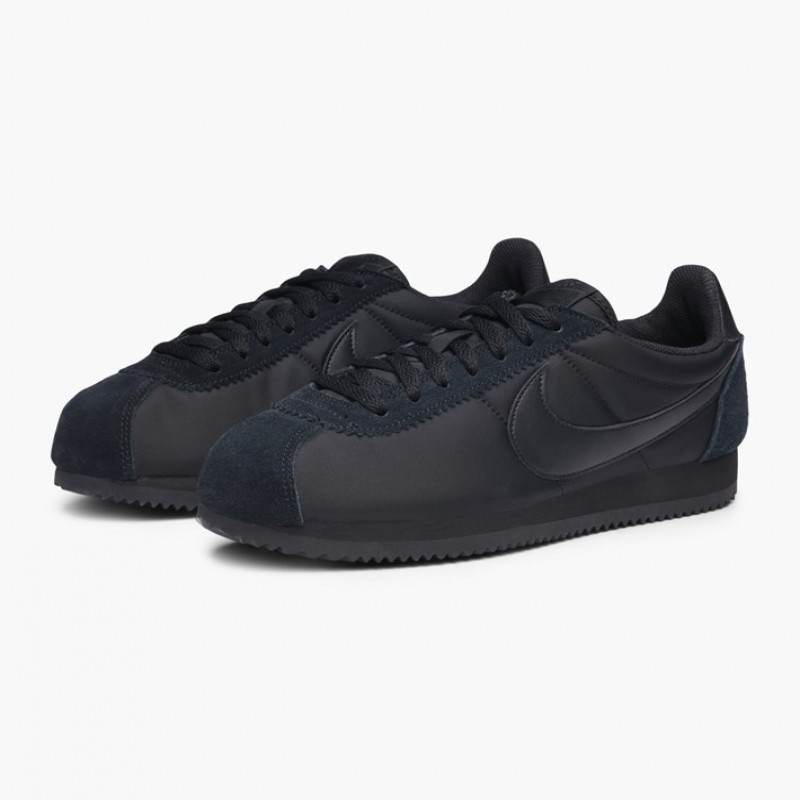 SEPATU SNEAKERS NIKE Classic Cortez Nylon