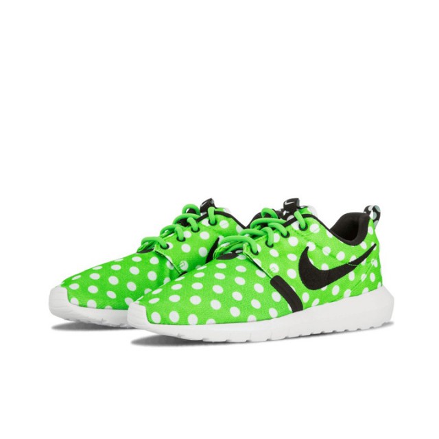 SEPATU SNEAKERS NIKE Roshe NM QS