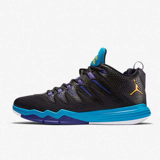 SEPATU BASKET AIR JORDAN CP3 IX