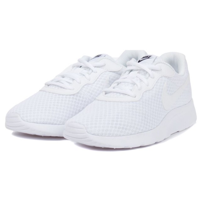 SEPATU LARI NIKE Tanjun
