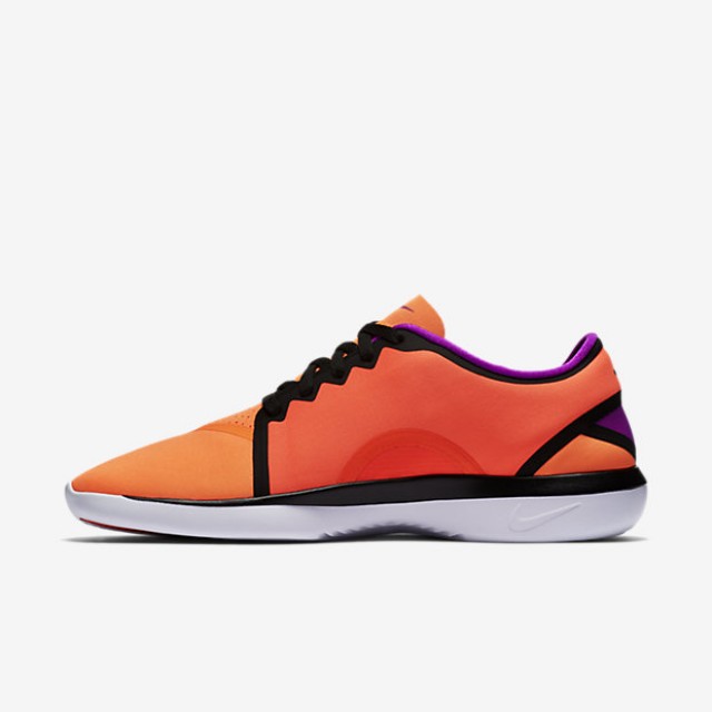 SEPATU TRAINING NIKE Wmns Lunar Sculpt
