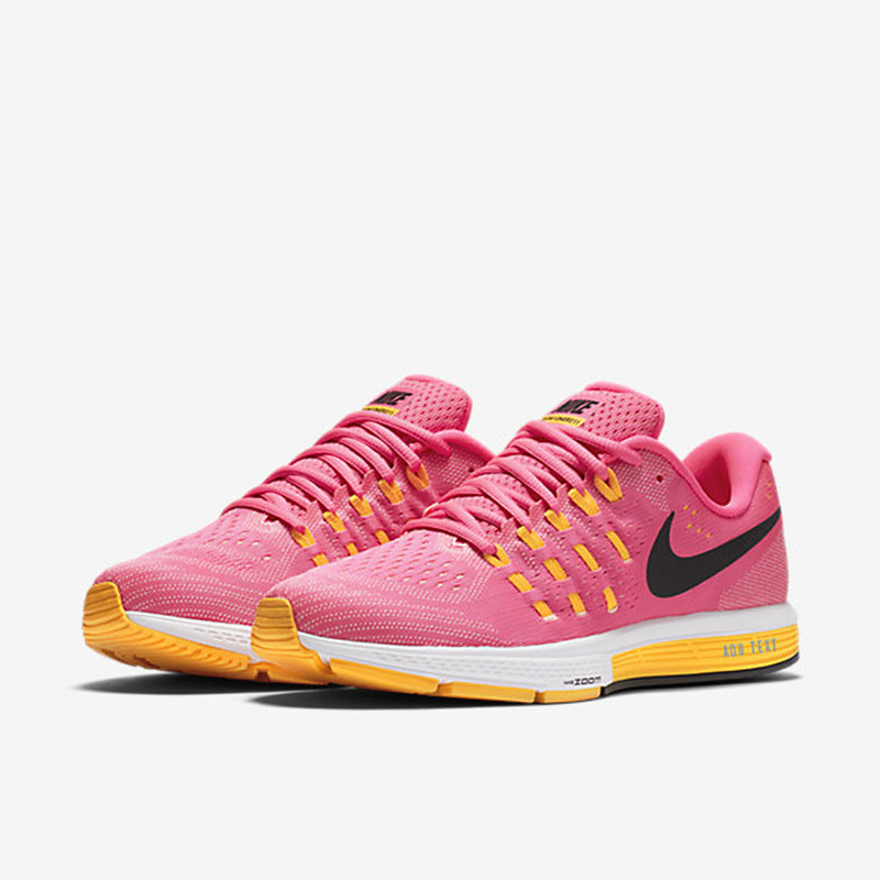 SEPATU LARI NIKE Wmns Air Zoom Vomero