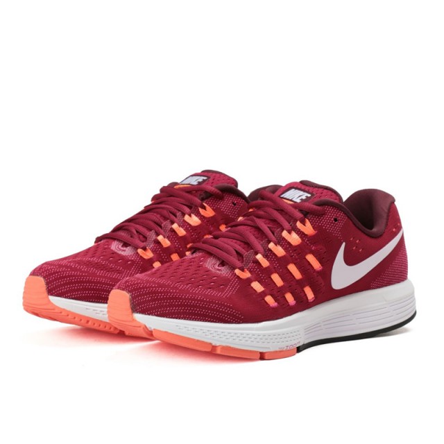 SEPATU LARI NIKE Wmns Air Zoom Vomero 11