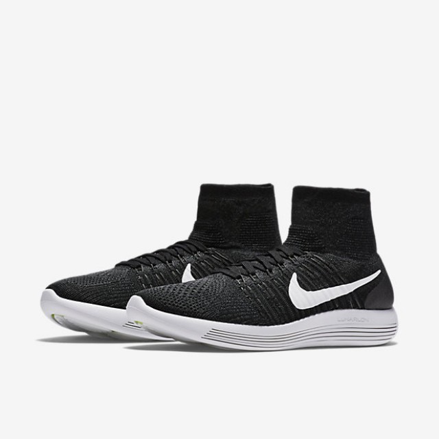 SEPATU LARI NIKE LunarEpic Flyknit
