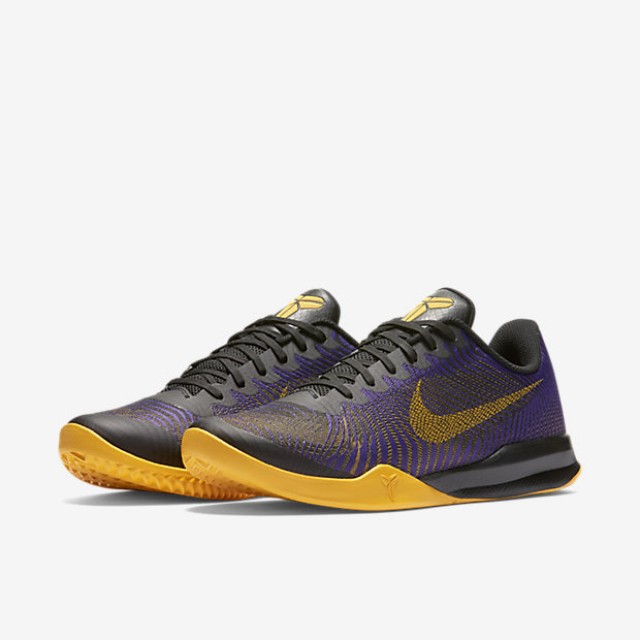 SEPATU BASKET NIKE Kobe Mentality 2
