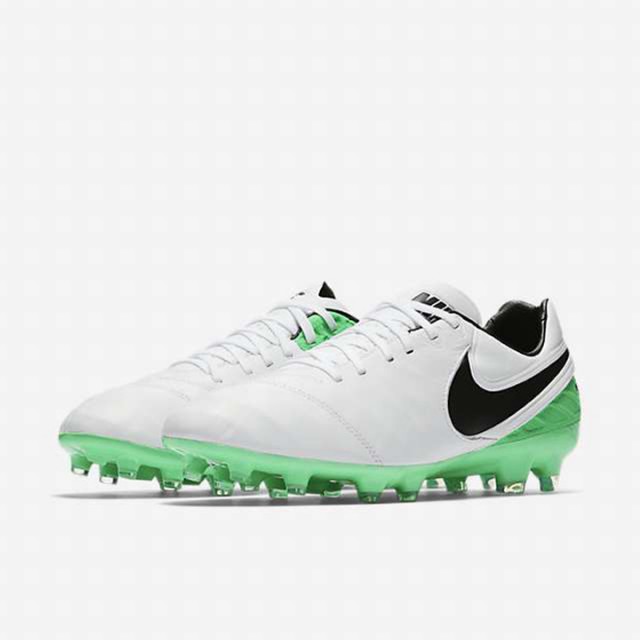 SEPATU FOOTBALL NIKE Tiempo Legacy II FG 
