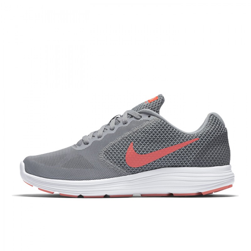SEPATU LARI NIKE Wmns Revolution 3