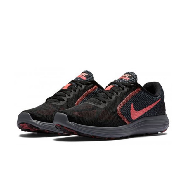 SEPATU LARI NIKE WMNS Revolution 3