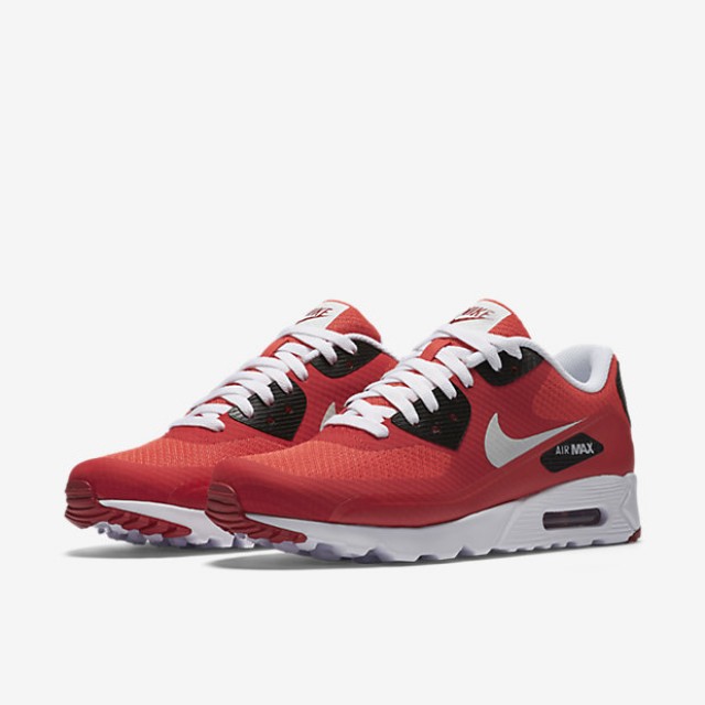 SEPATU SNEAKERS NIKE Air Max 90 Ultra Essential