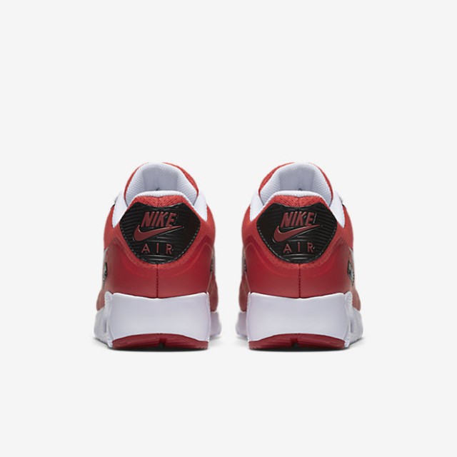 SEPATU SNEAKERS NIKE Air Max 90 Ultra Essential