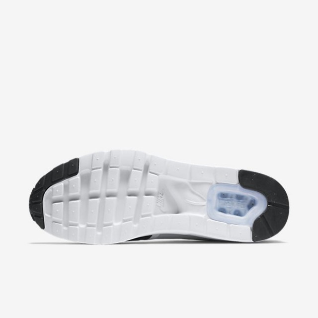 SEPATU SNEAKERS NIKE Air Max 1 Ultra Essential
