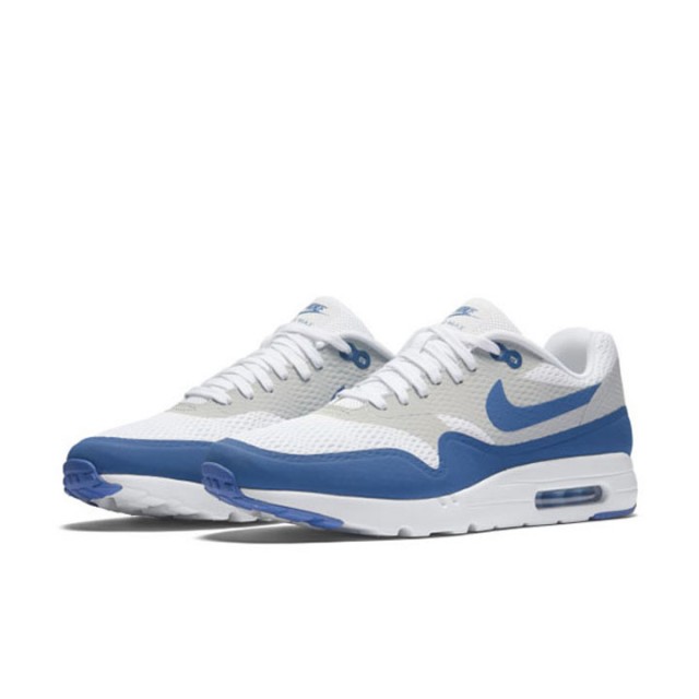 SEPATU SNEAKERS NIKE Air Max 1 Ultra Essential