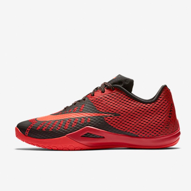 SEPATU BASKET NIKE Hyperlive