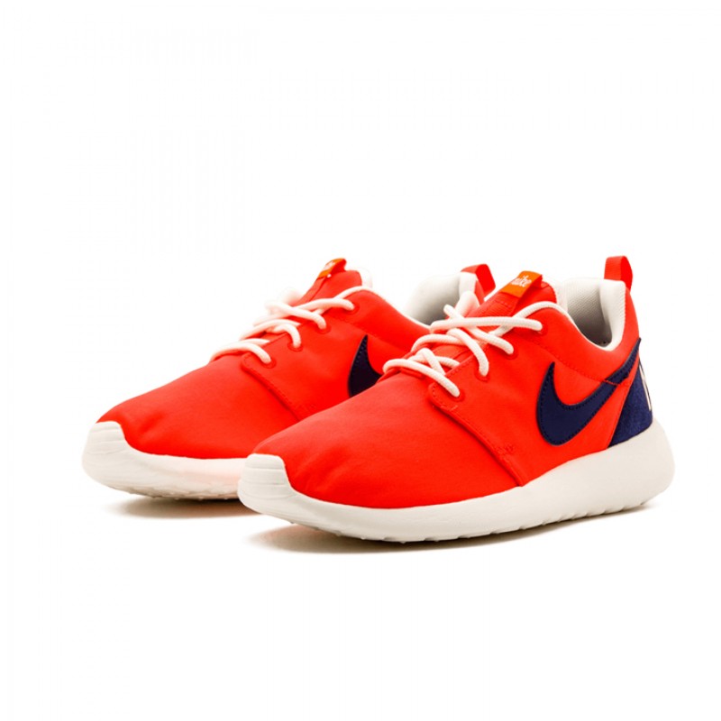SEPATU SNEAKERS NIKE Wmns Roshe One Retro