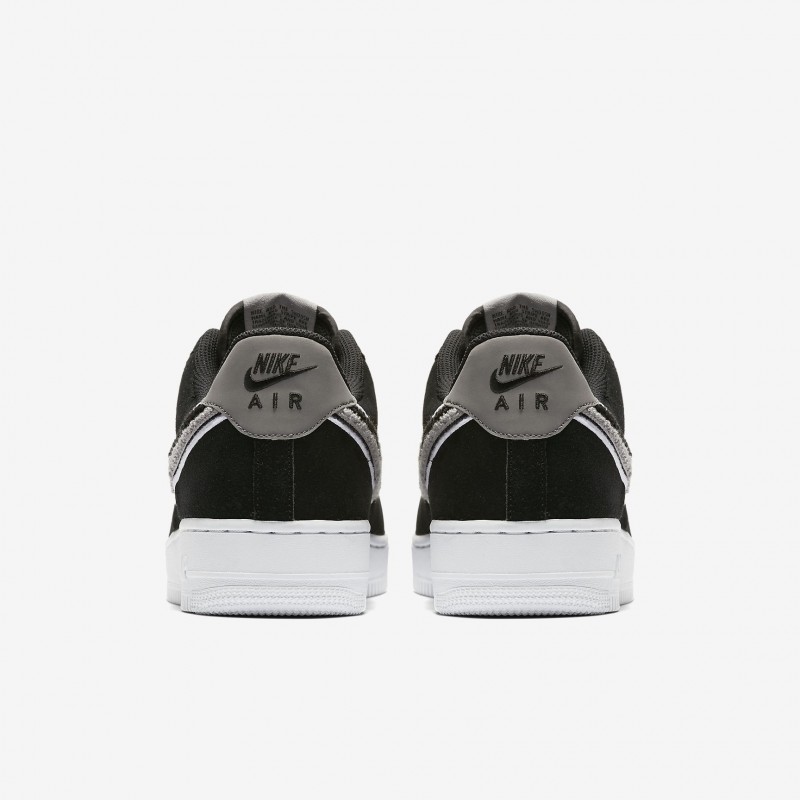 SEPATU SNEAKERS NIKE Air Force 1 Low 07 LV8