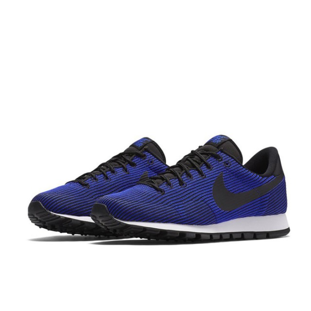 SEPATU SNEAKERS NIKE Wmns Air Pegasus 83 Jacquard