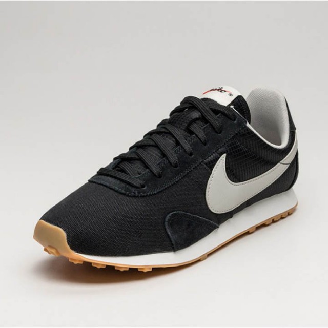 SEPATU SNEAKERS NIKE Wmns Pre Montreal Racer Vintage