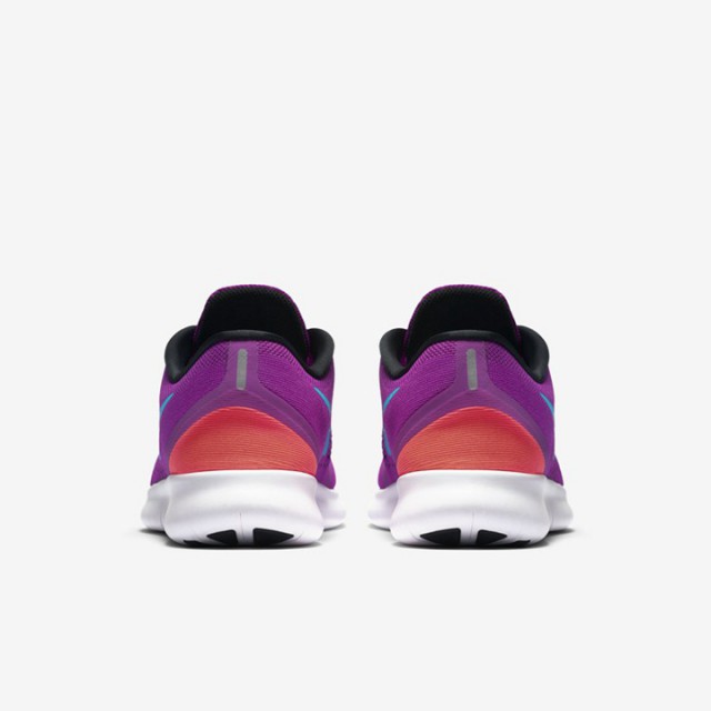 SEPATU LARI NIKE Wmns Free RN