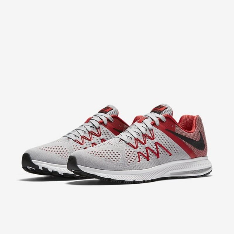 SEPATU LARI NIKE Zoom Winflo 3