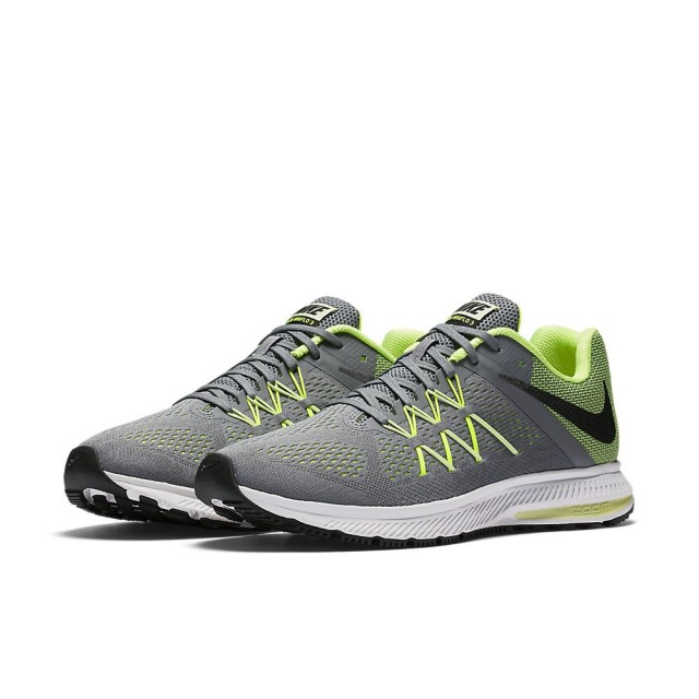 SEPATU LARI NIKE Zoom Winflo 3