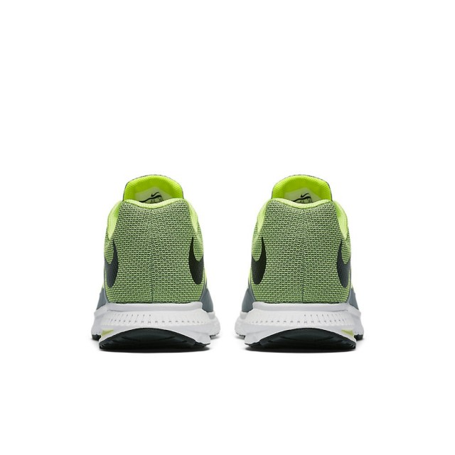SEPATU LARI NIKE Zoom Winflo 3