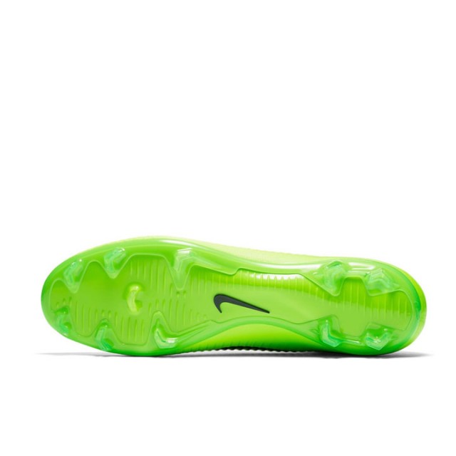 SEPATU FOOTBALL NIKE Mercurial Veloce III DF FG