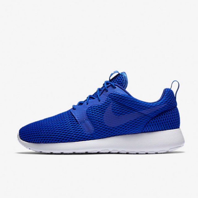 royal blue nike roshe