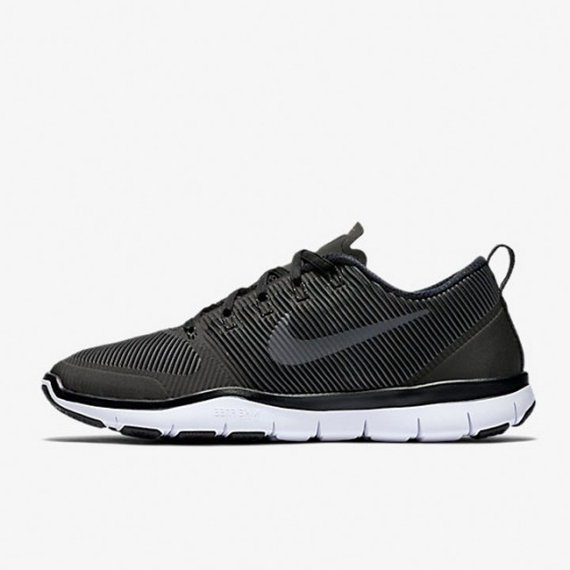 SEPATU LARI NIKE Free Train Versatility