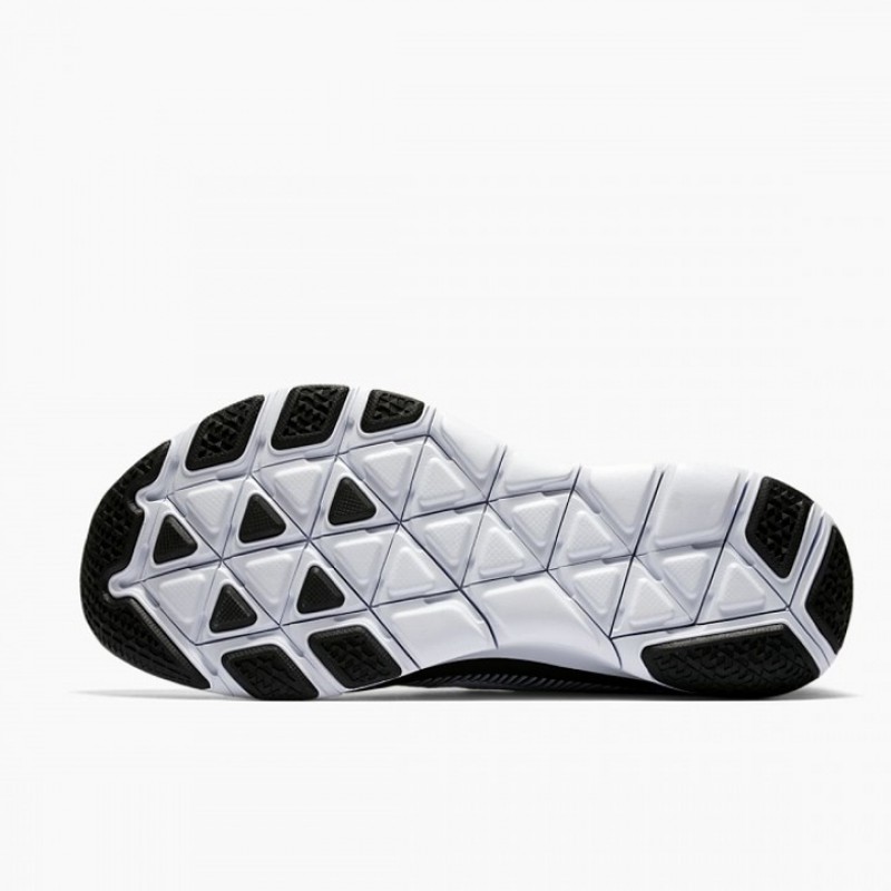 SEPATU TRAINING NIKE Free Train Versatility