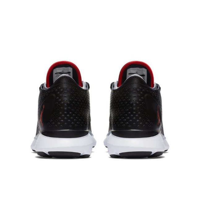 SEPATU BASKET AIR JORDAN Flow