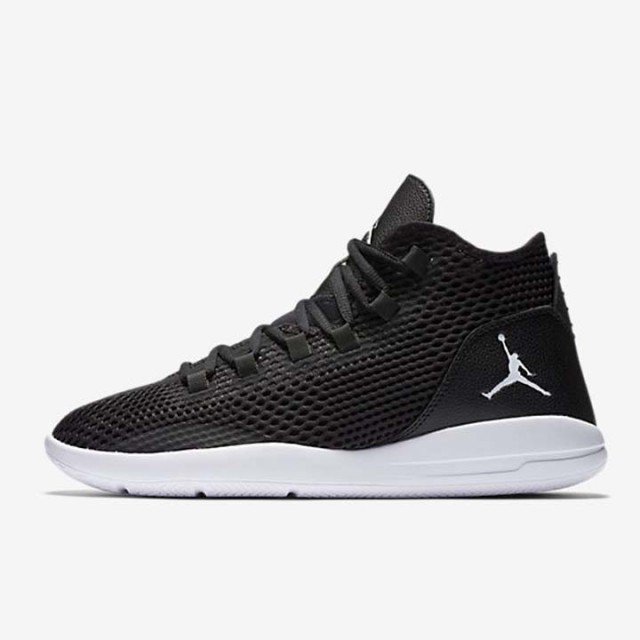 SEPATU SNEAKERS AIR JORDAN Reveal