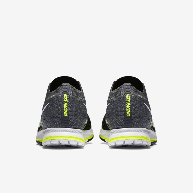 SEPATU LARI NIKE Zoom Flyknit Streak