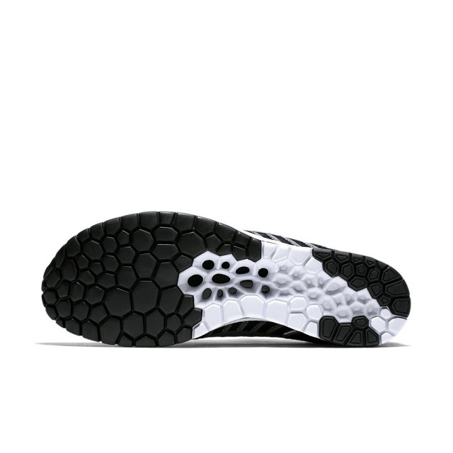 SEPATU LARI NIKE Zoom Flyknit Streak