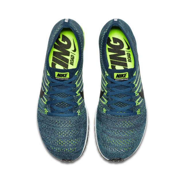 SEPATU LARI NIKE Zoom Flyknit Streak
