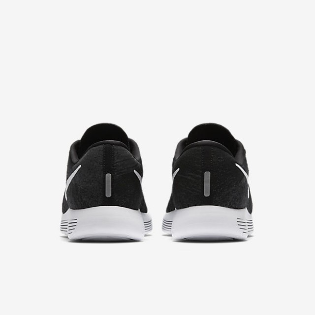 SEPATU LARI NIKE LunarEpic Low Flyknit